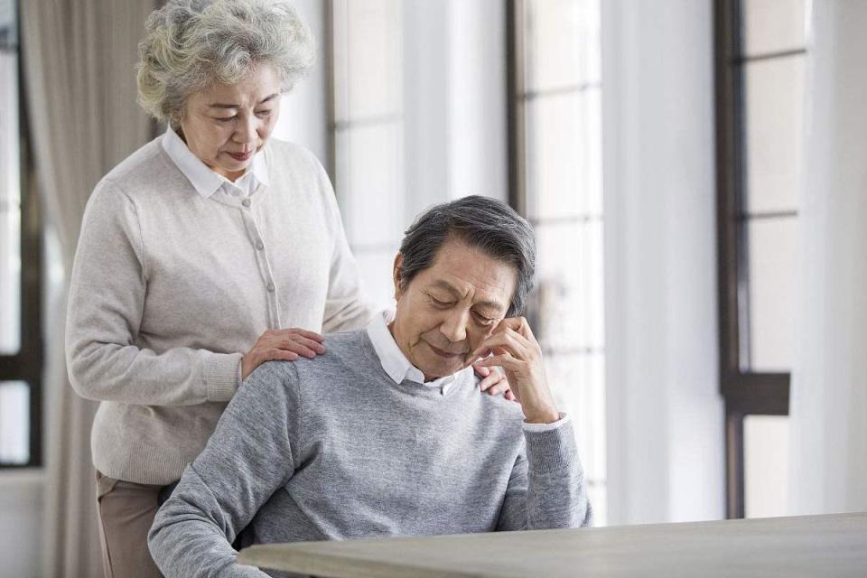 老人缺乏蛋白质,身体常见5个表现,建议多吃5种高蛋白零食来补充