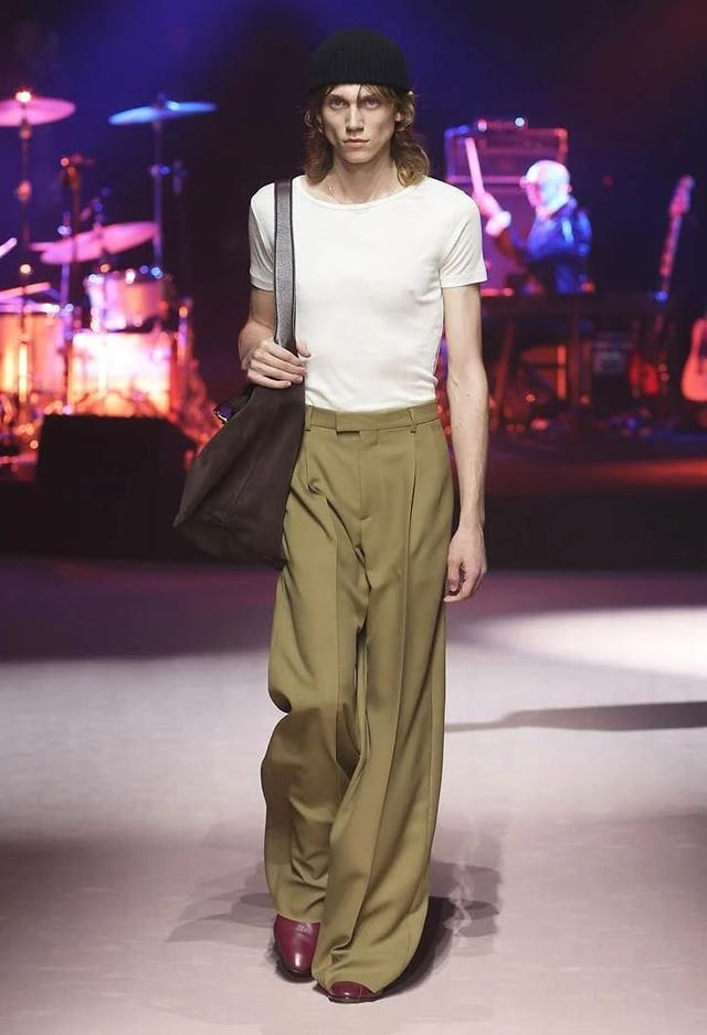 公益 每周时报 | 2023妆容新趋势少不了这抹红