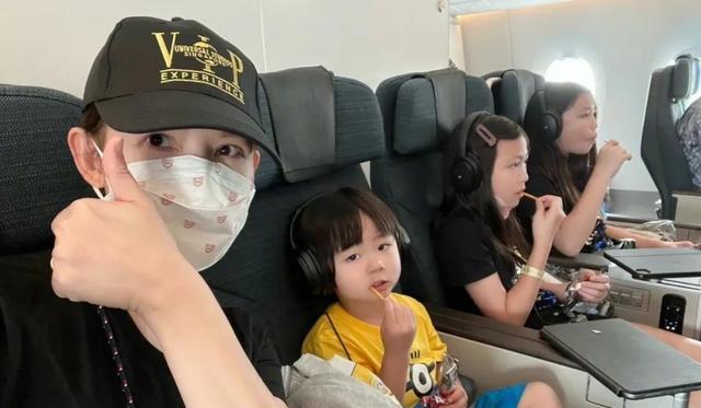 蔡少芬随夫回婆家,皮肤蜡黄好憔悴!女儿近照曝光未继承妈妈美貌