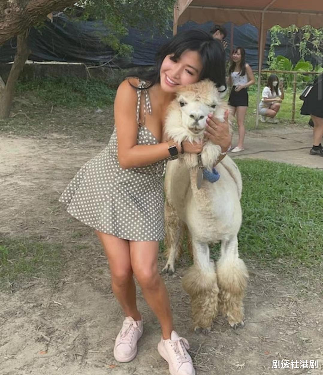 TVB|有望回归剧组？TVB前人气小花晒与旧搭档饭聚，曾因丑闻遭公司雪藏