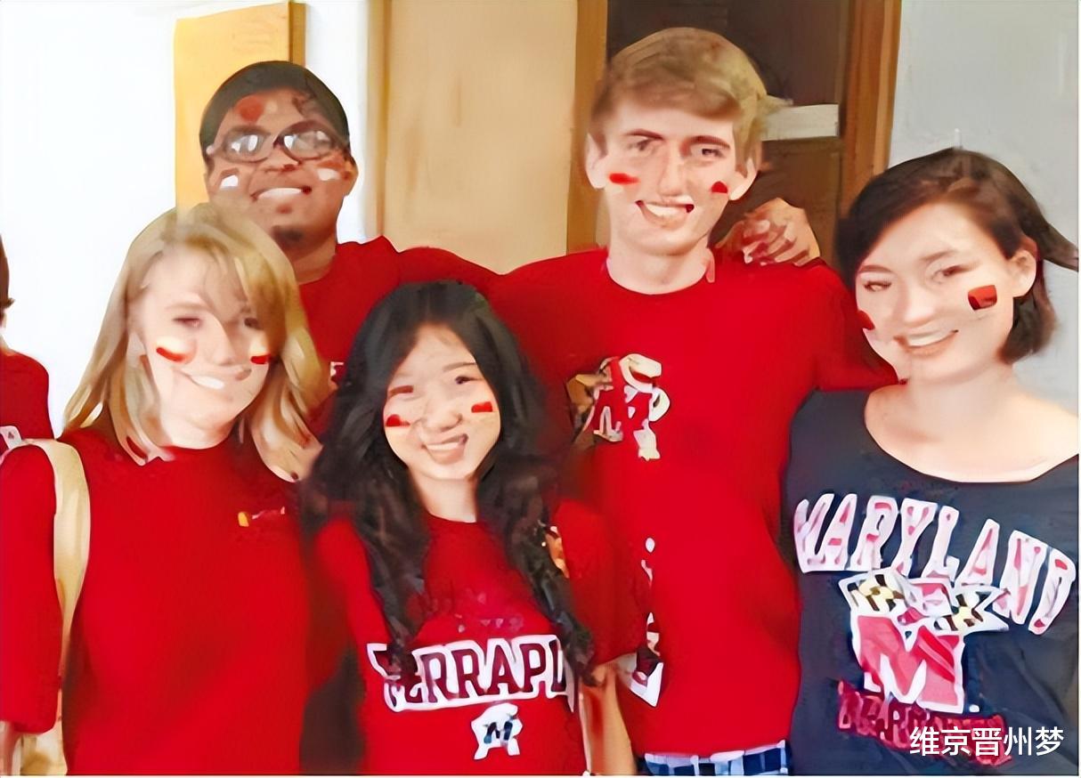 “空气香甜女”杨舒平：被美国驱逐韩国拒绝，回国后连门都不敢出