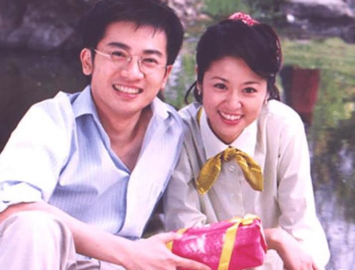 林心如首次回应周杰“伸舌”事件,事实证明,出来混迟早是要还的