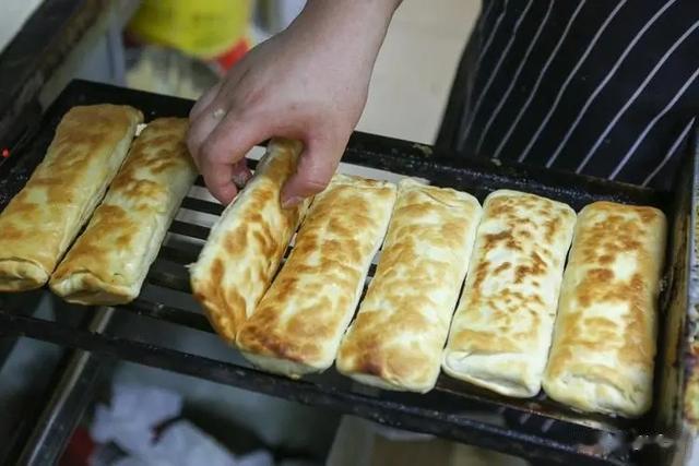 驴肉火烧|几年前风靡全国的驴肉火烧，为何被打入“冷宫”了？是变难吃了吗