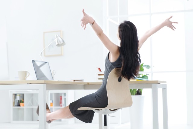 女性上了50岁,不好找工作了,怎么办?