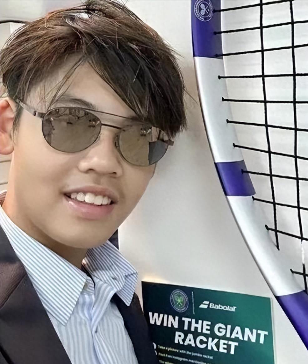 420亿全部到手！李嘉欣儿子接手家族产业，入主许家千亿商业帝国