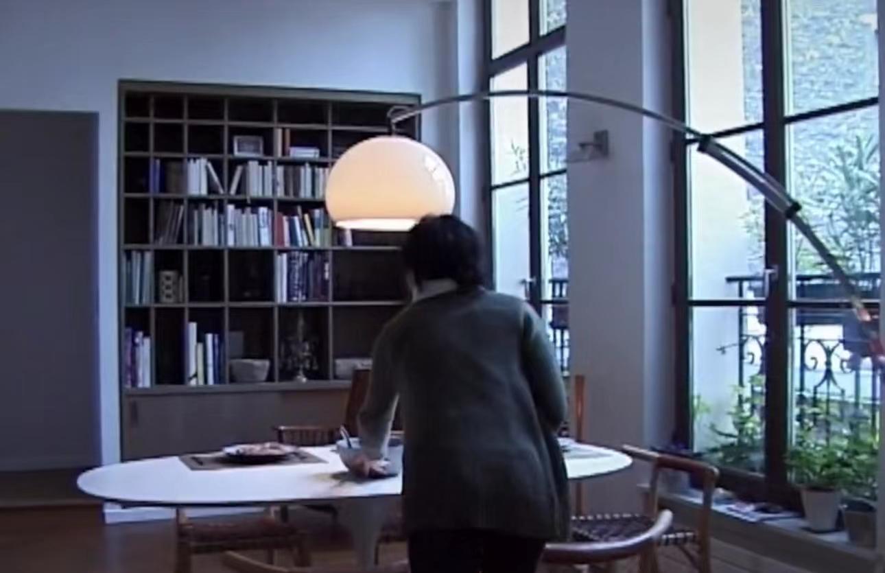 59岁张曼玉定居法国巴黎!过单身生活日子潇洒,亲自下厨厨艺精湛