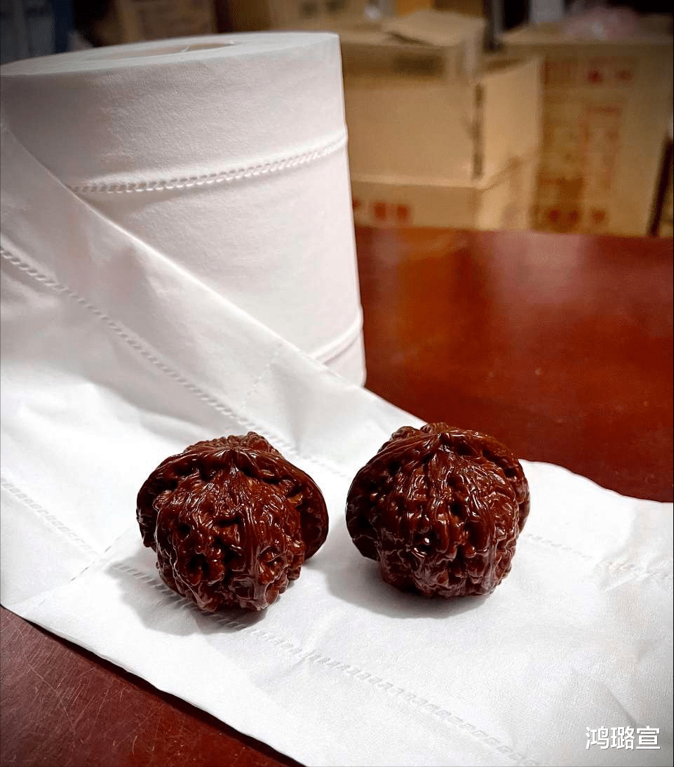 文玩核桃想包浆不停的刷就行了么？还是太单纯！