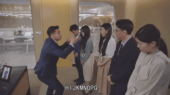 TVB跌下神坛！太心痛了！丑化香港，物化女性，拍的是什么玩意儿？