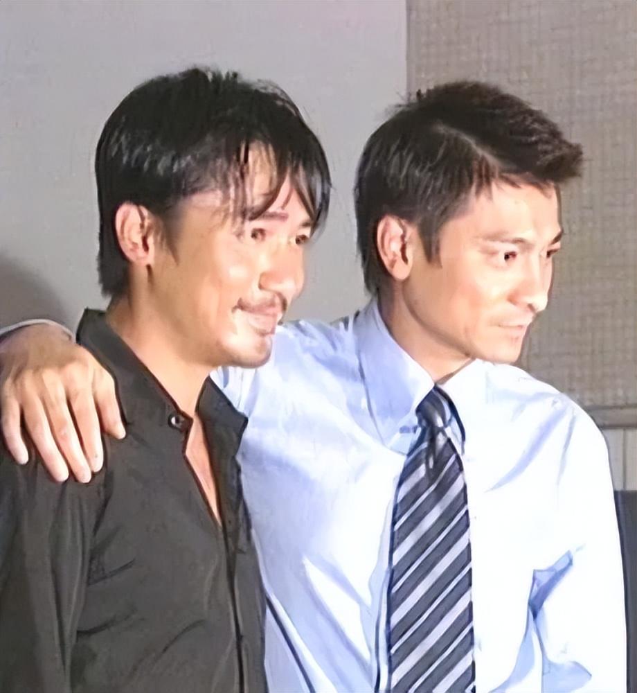 这事也证明,不是梁朝伟赢了刘德华,而是英雄最后都败给了时势