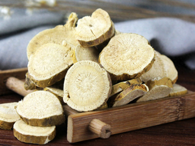 一味药又苦又寒，却是很多皮肤病的克星，内服外洗都有用