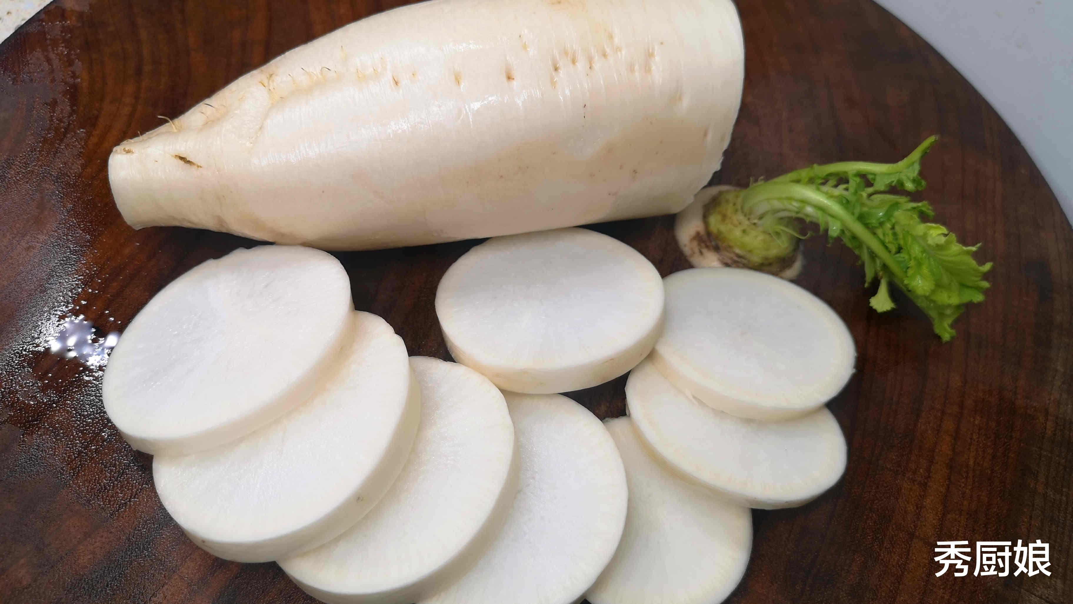 白萝卜|腌萝卜用盐杀水是大错特错！教你一招，做法简单，酸甜脆爽不易坏