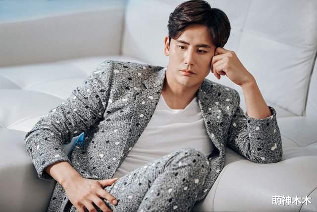 |于晓光出轨风波升级，波及9位娱乐圈女明星，左小青评论区沦陷