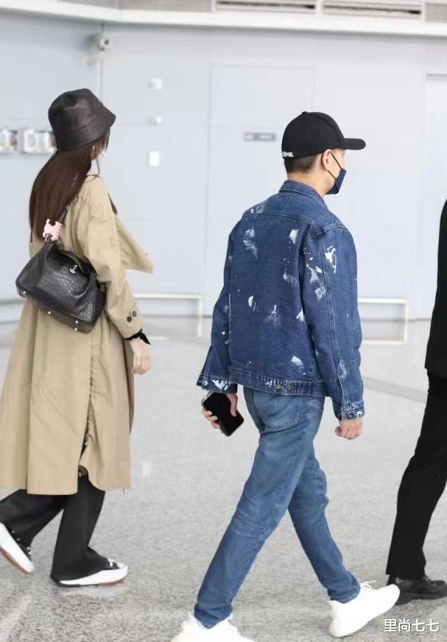 林志颖|林志颖携妻走机场,穿牛仔似学长,但没妻子风衣配大牌包抢眼有范