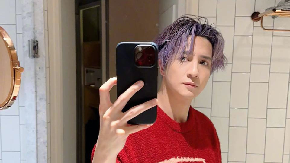 薛之谦摄屏事件持续发酵！超百位艺人齐声抵制，何时能平息风波？