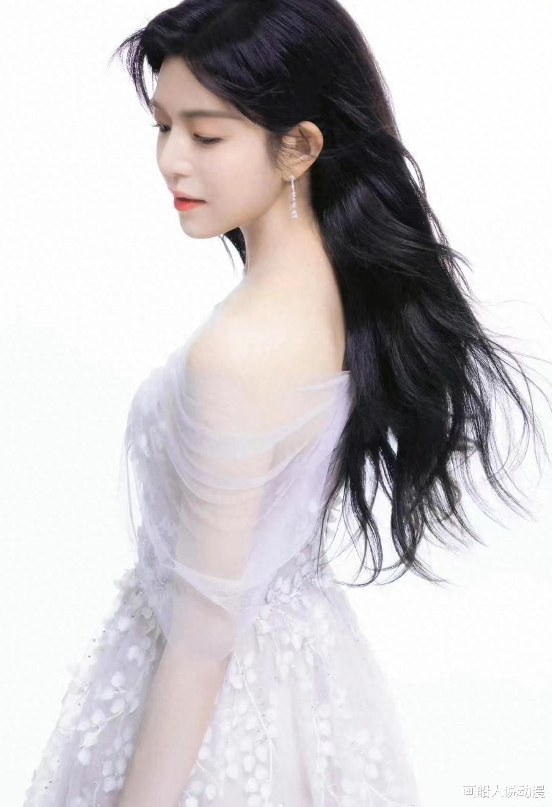 贾玲暴瘦100斤?要不是张小斐,都不知道贾玲快瘦成一道闪电了