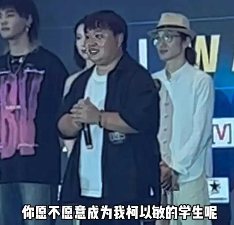 具俊晔|网红李炮儿怕得罪粉丝，故意搞砸好声音？他的收入曝光后，我信了