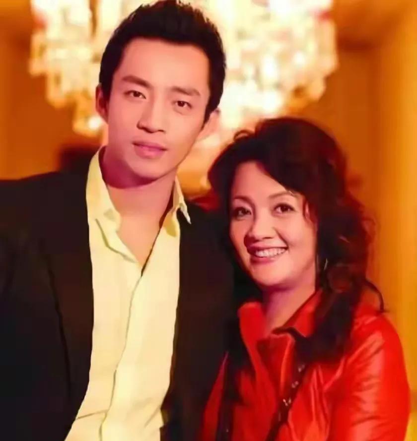 大S|张兰信托被击穿,黄春梅或心酸:得顾及大S生活,还要安抚具俊晔!