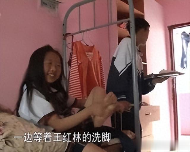 因《变形记》染上公主病，强迫奶奶买沐浴露洗脚，遭城市爸爸拉黑