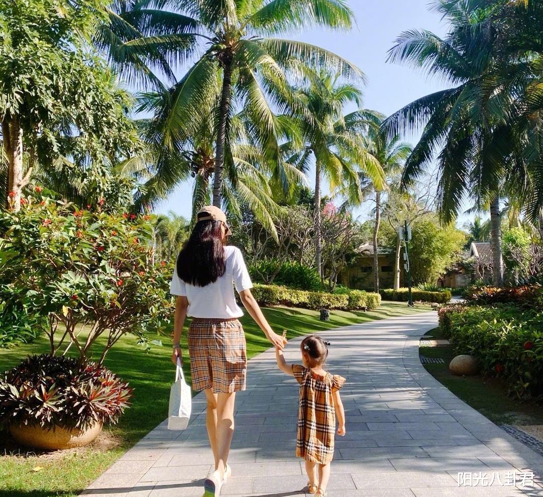 娱乐圈一天5个瓜！意外去世、承认离婚、宣布分手，全都是大瓜