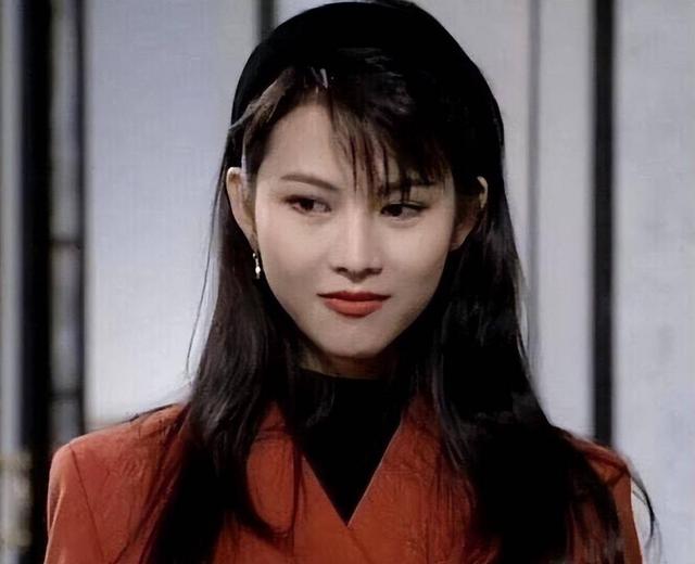 蔡少芬|这一次，蔡少芬给娱乐圈的明星敲响了“警钟”