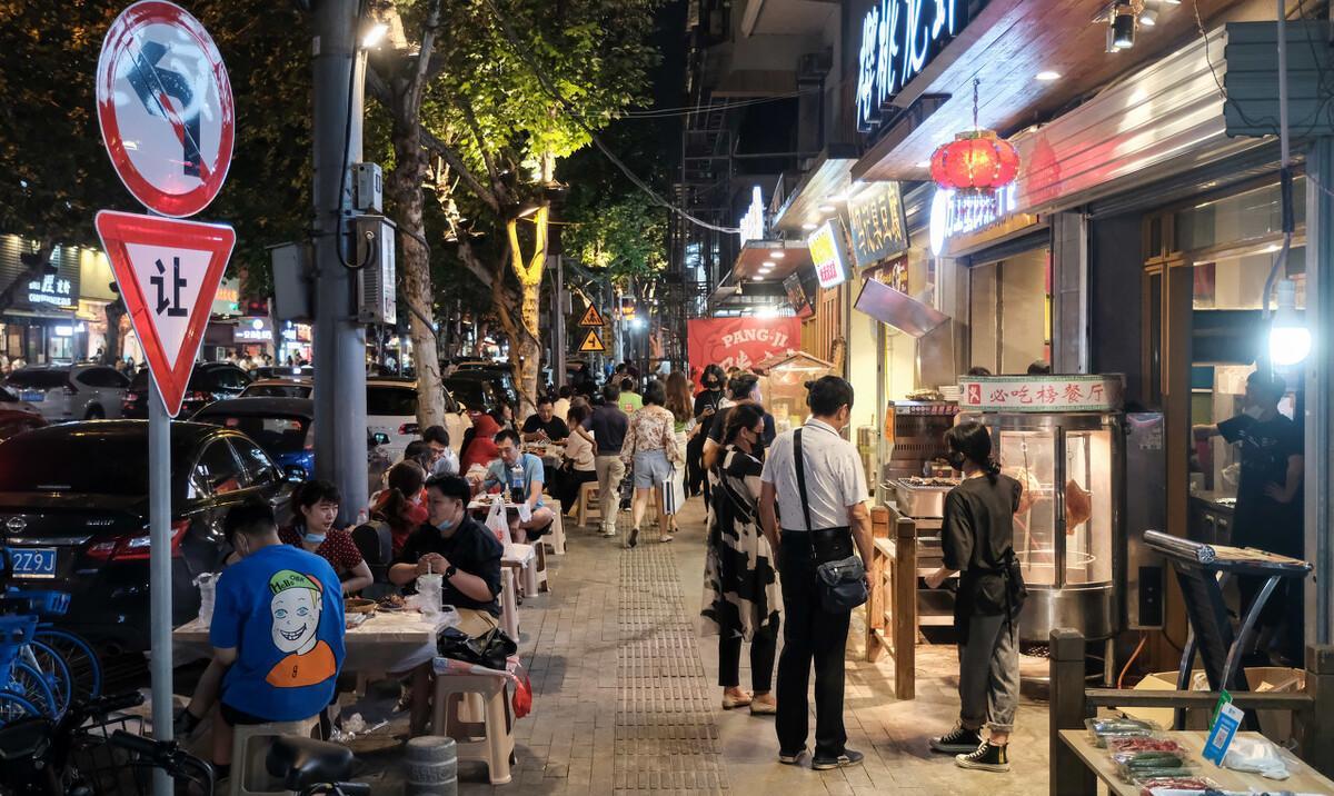 |不是开玩笑：以后凉皮里但凡出现一根黄瓜丝，罚款5000元