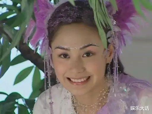 |当42岁阿娇跟41岁阿sa站在一起,我才彻底明白,什么叫顶级骨相