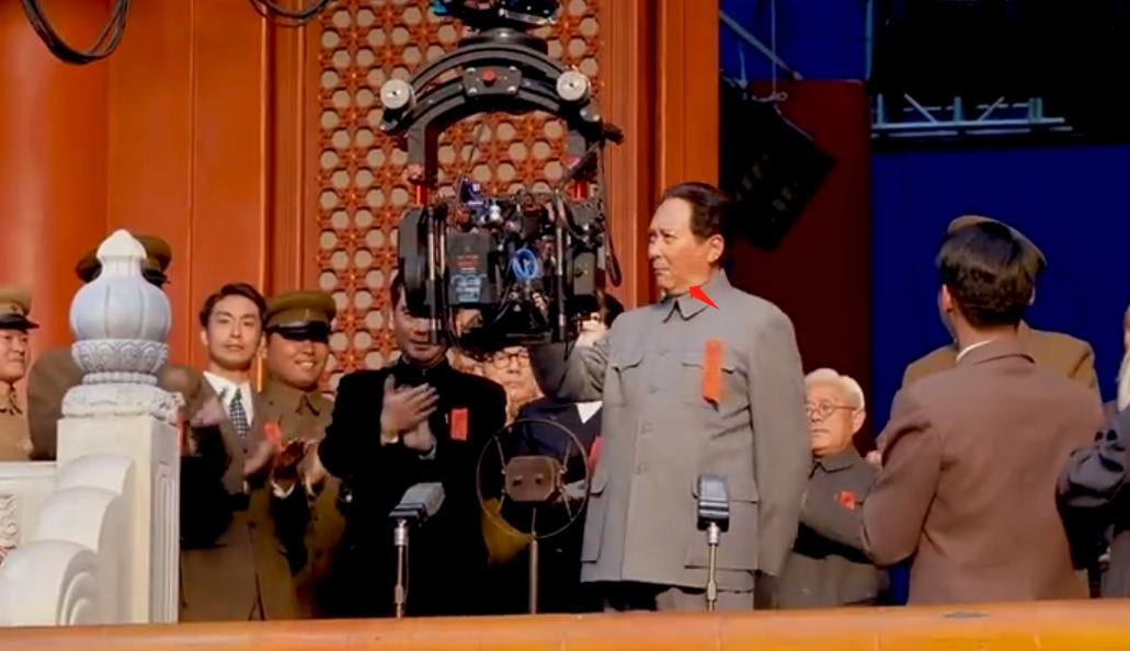 《志愿军》:唐国强老了,吴京肿了,我却被35岁朱一龙惊艳了