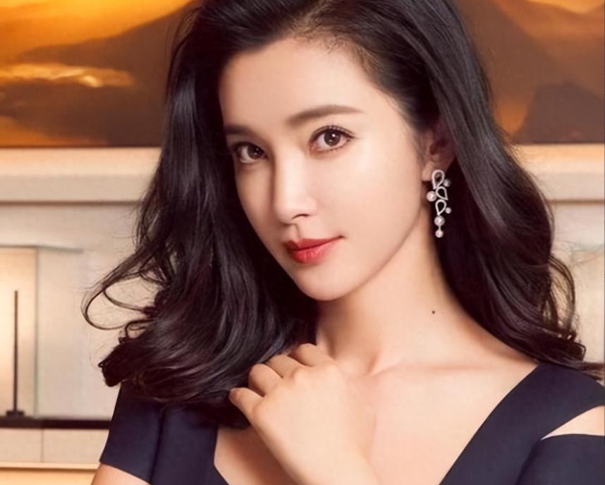 李冰冰：我和你接吻、拥抱、洗澡的戏都拍了，是不是要对我负责！