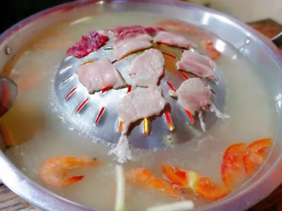 火锅|吃火锅时，服务员问你“要不要加汤”是另有暗示，不懂就尴尬了！