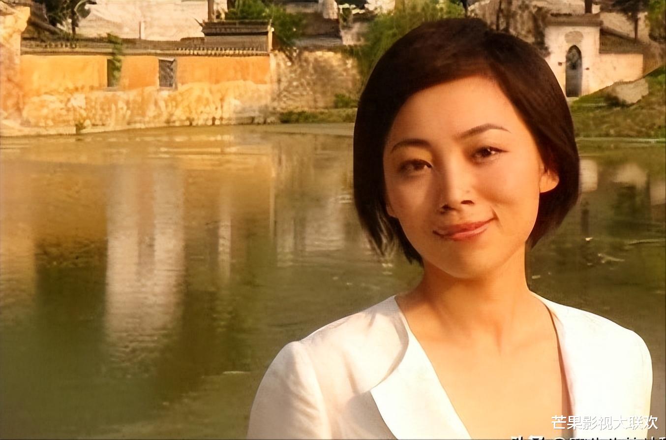 她是央视著名主持人,和丈夫分居17年,怀孕仍上班,风光后有心酸