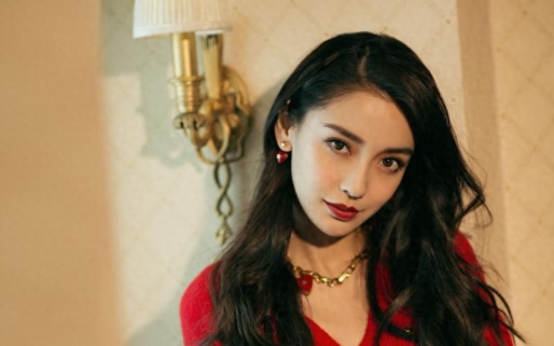 杨颖事件愈演愈烈!央视三农将其除名,新综艺被抵制,恐彻底凉凉