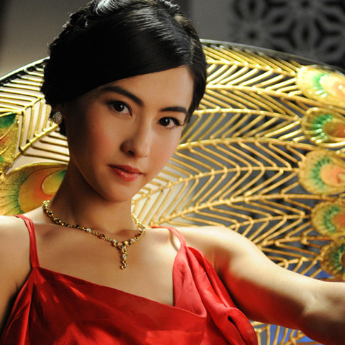 43岁张柏芝在杭州停车场出事!被困电梯半个小时,靠电闸锯开得救