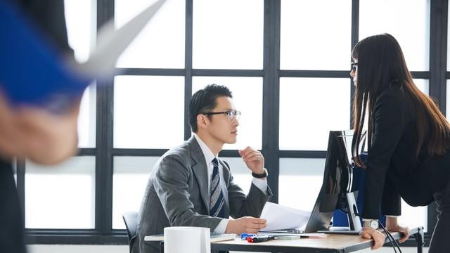 足浴|新华社怒批公务员乱象，引起广大网友的共鸣