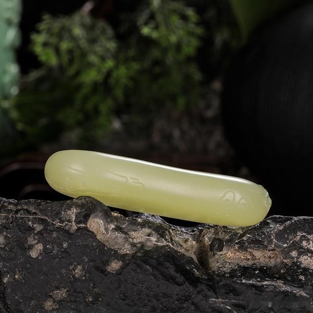 黄口|和田玉中的黄口料,你了解多少?