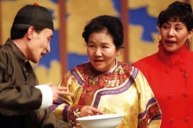 小品女皇赵丽蓉:因一句台词识破潜伏间谍,临终前为巩汉林留忠告!