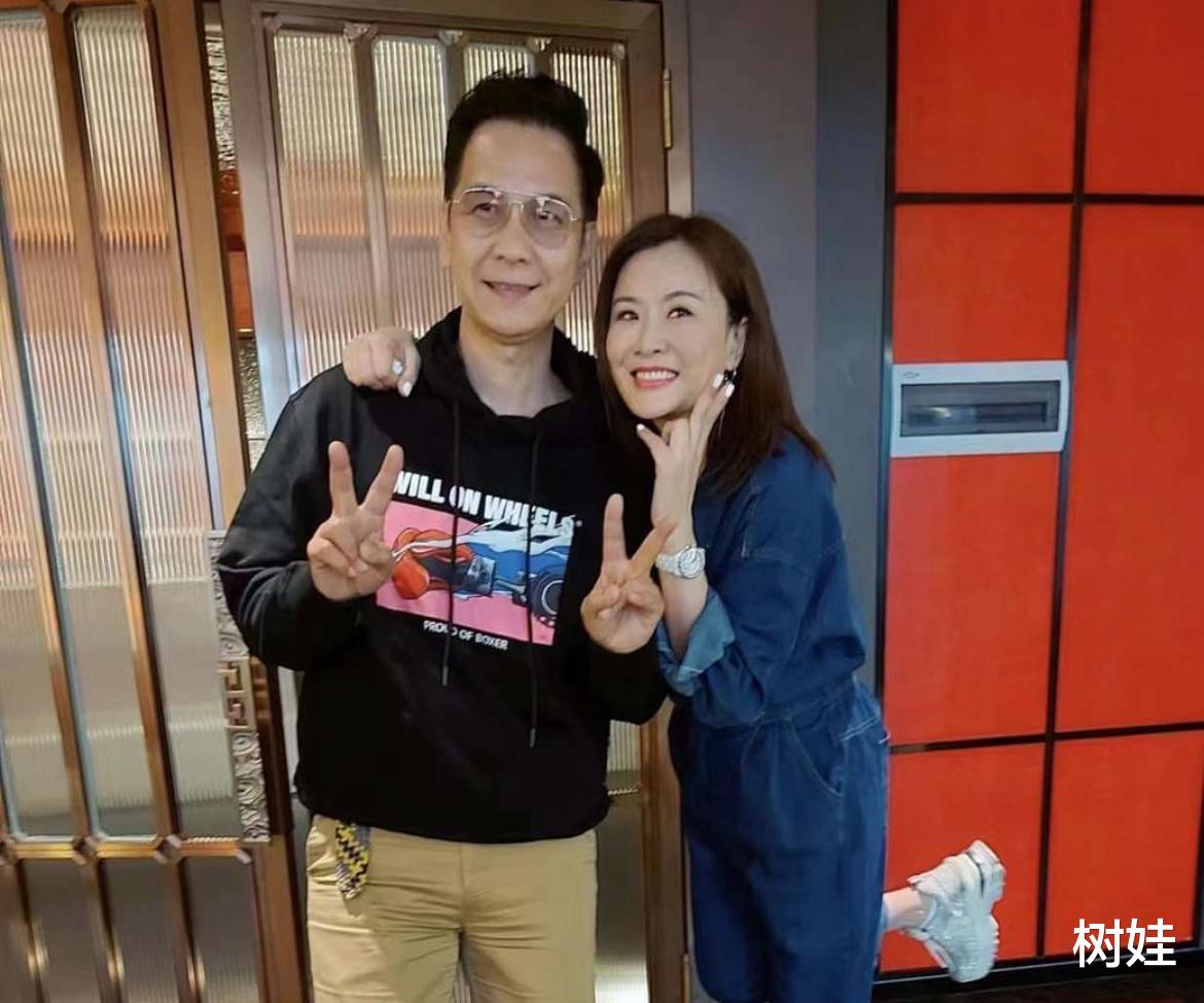 51岁张文慈放弃内地发展,自曝身心严重透支吃不消,已回TVB拍戏