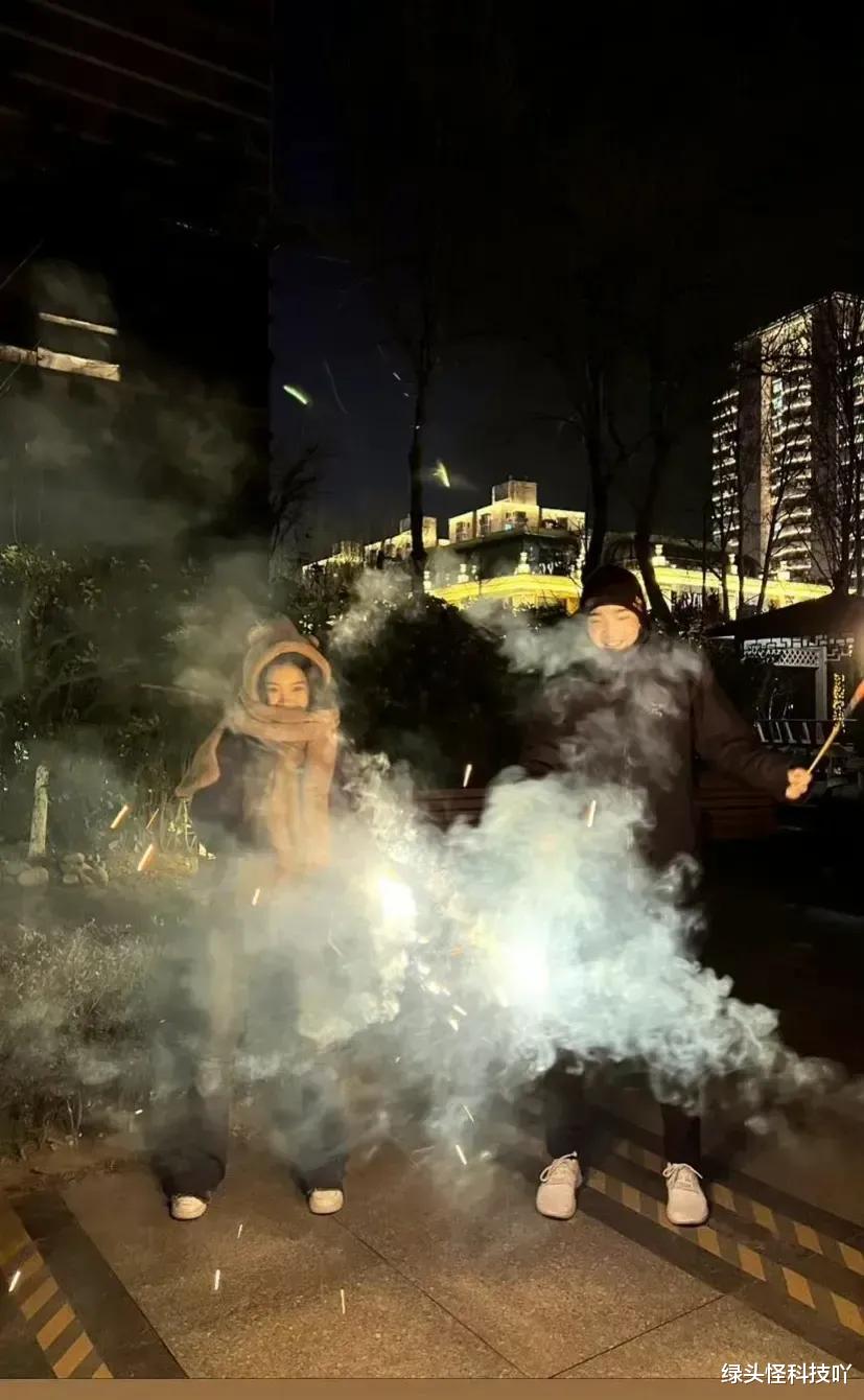 保安|三星长公主参加儿子毕业典礼，美貌刷屏韩网，儿子比哥哥孩子争气