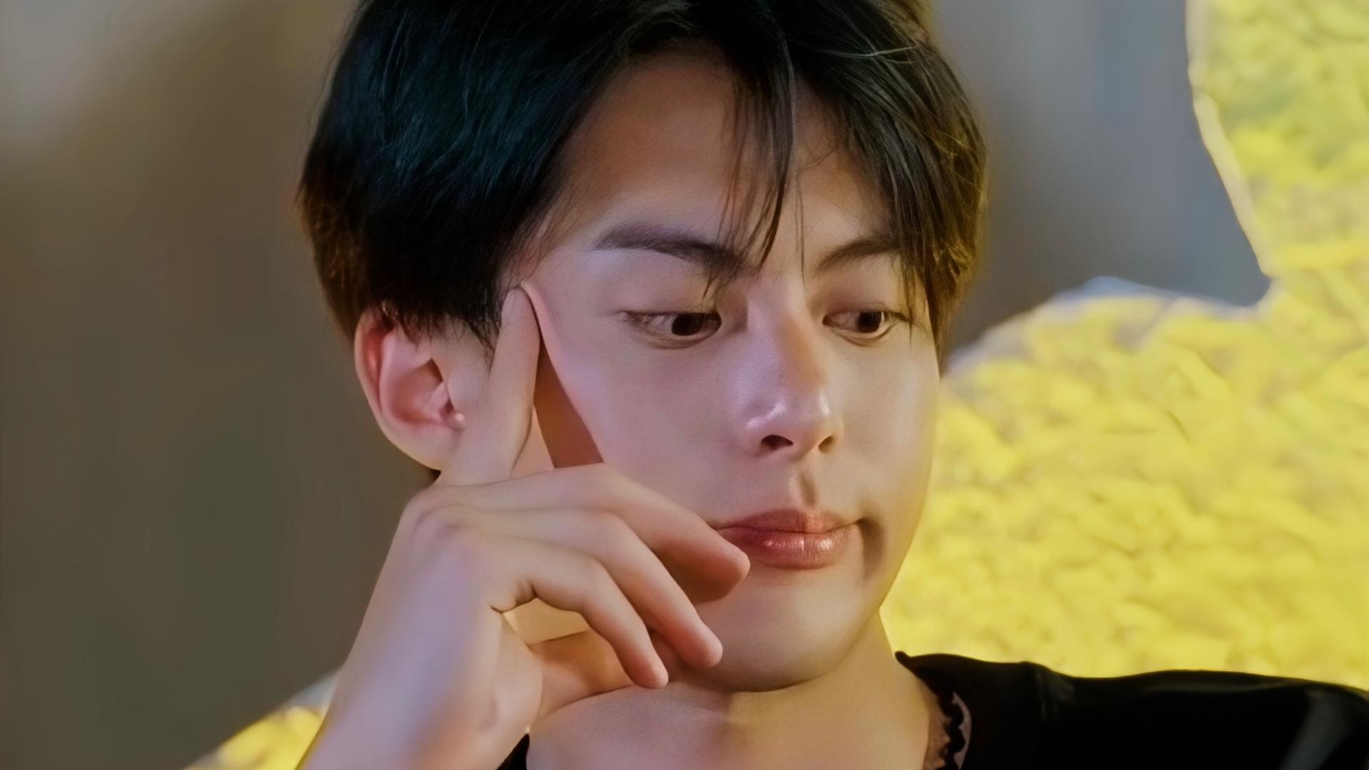 王鹤棣粉丝“爬墙”陈哲远、周翊然，新晋男神出现了