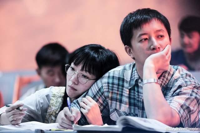 电影|流量明星进军电影圈：有人成首位00后百亿影人，有人面瘫还露怯