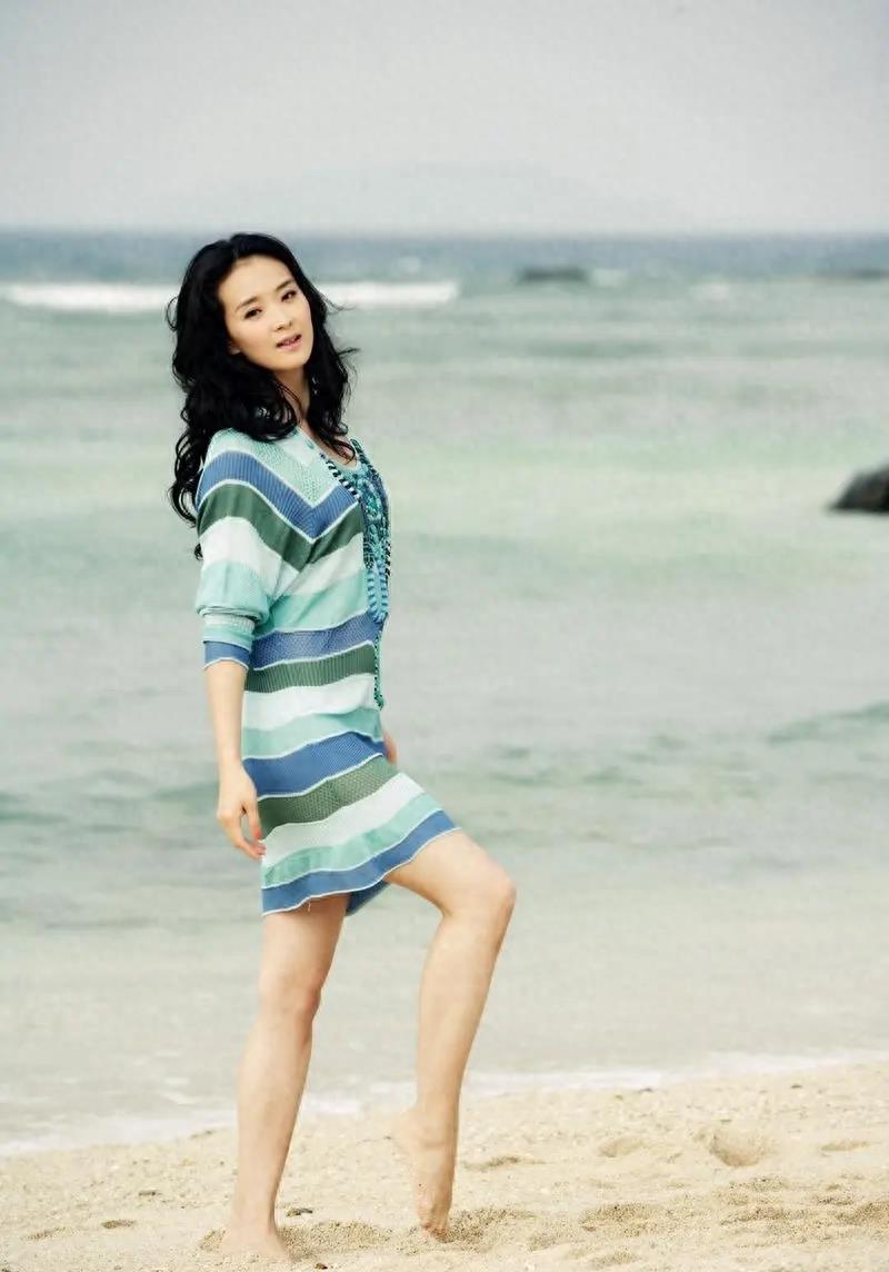 被丑男“糟蹋”的6位女明星，个个如花似玉，却鲜花插在牛粪上