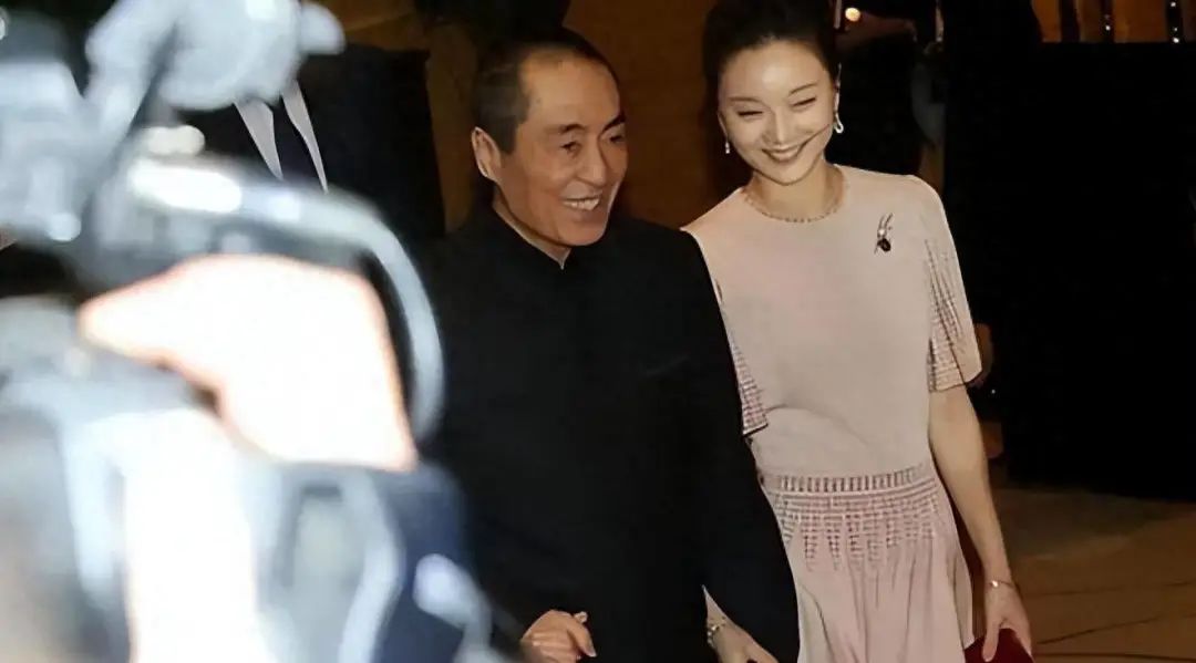 张艺谋与陈婷 20 年婚姻画上句号:女方终于解脱,勇敢追求新人生