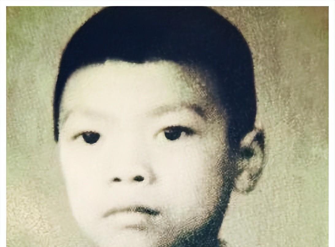 冯小刚怒骂李晨“滚出娱乐圈”,李晨霸气回怼让冯小刚瞬间哑口无言