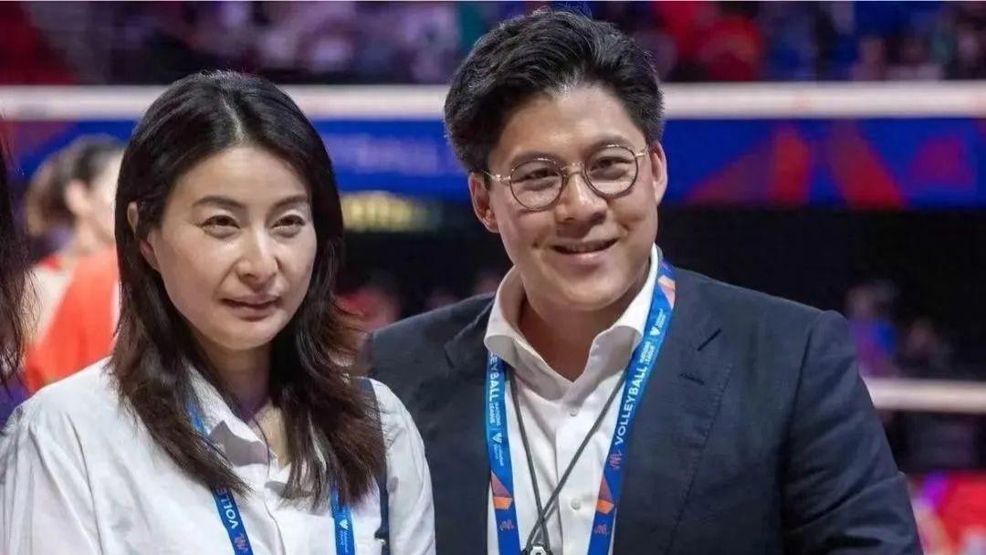 同样是千亿接班人，高调的霍启刚和低调的李泽钜，差别为何这么大