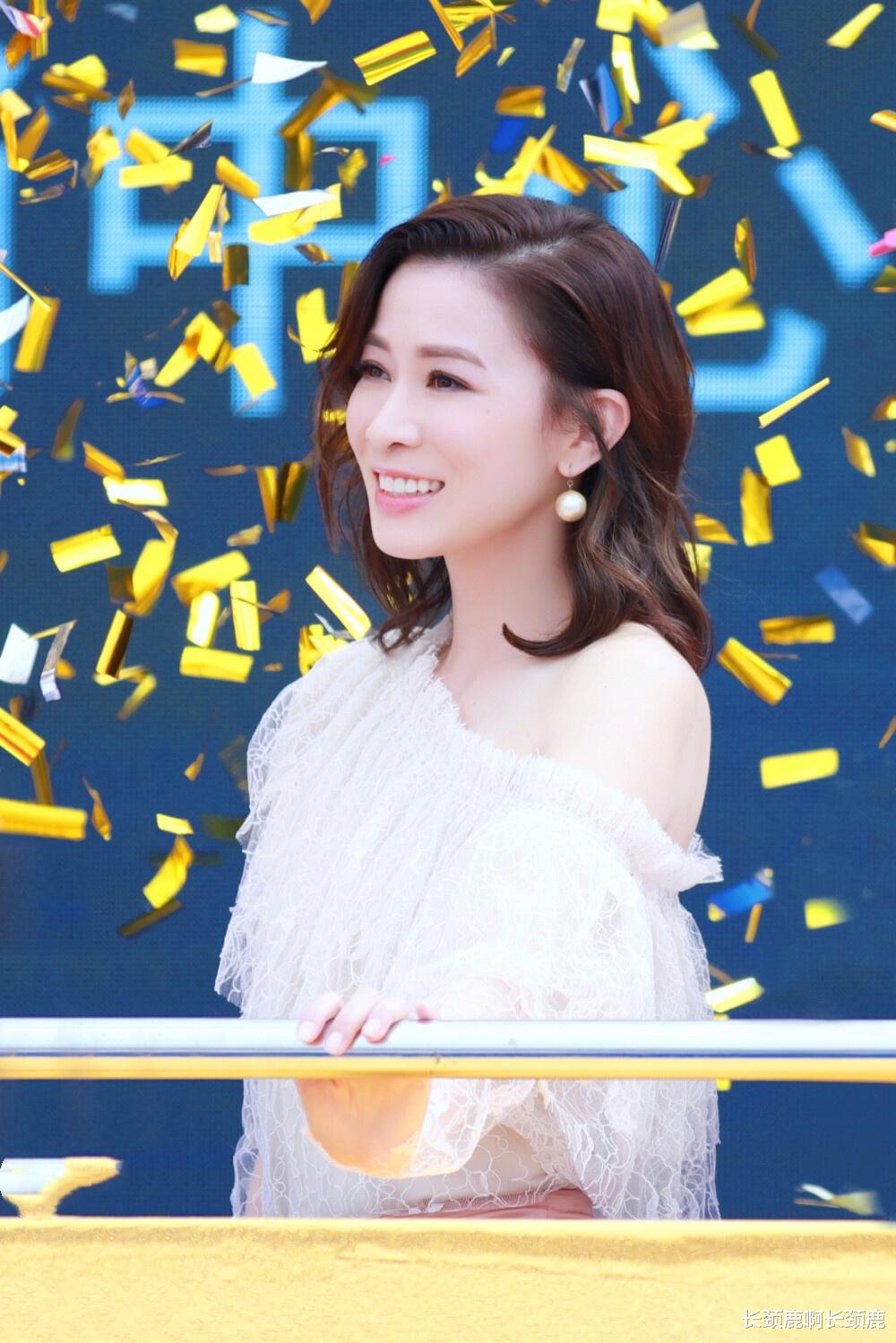 同届港姐不同赛道,翁嘉穗庆祝结婚25周年,佘诗曼庆祝三度封视后