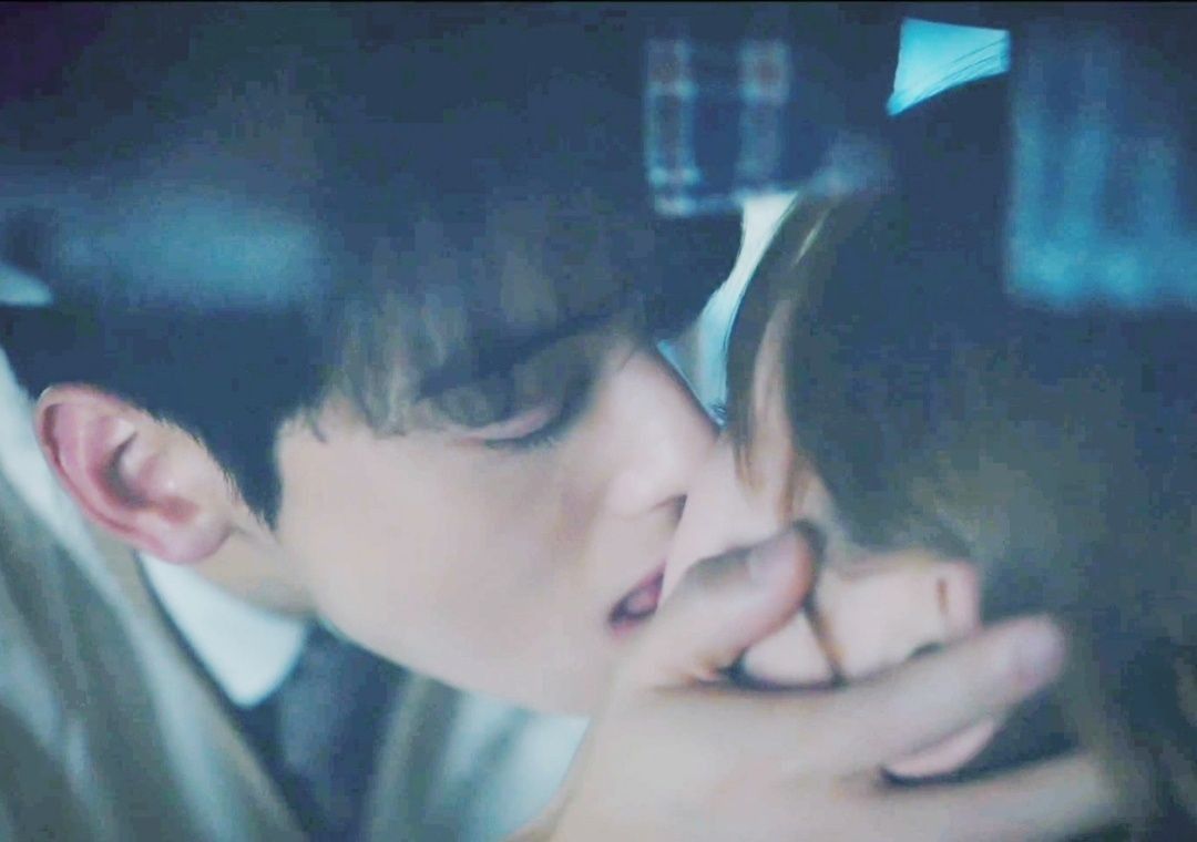 车银优新剧吻戏被韩网友疯狂吐槽！毫无美感，伸舌头很脏，演技差