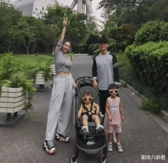 一天5个瓜,郑恺三胎曝光,2人先后离世,老戏骨怒砸手机惹争议