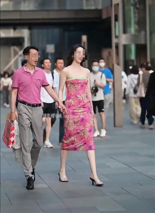 招聘|网传国企领导与美女亲密牵手，公司官微删除推文，随后火速注销！