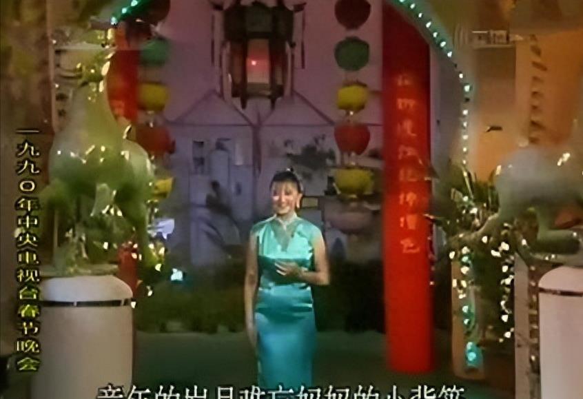 连续24年登上春晚,成龙不敢“触碰”的女人,宋祖英到底什么背景
