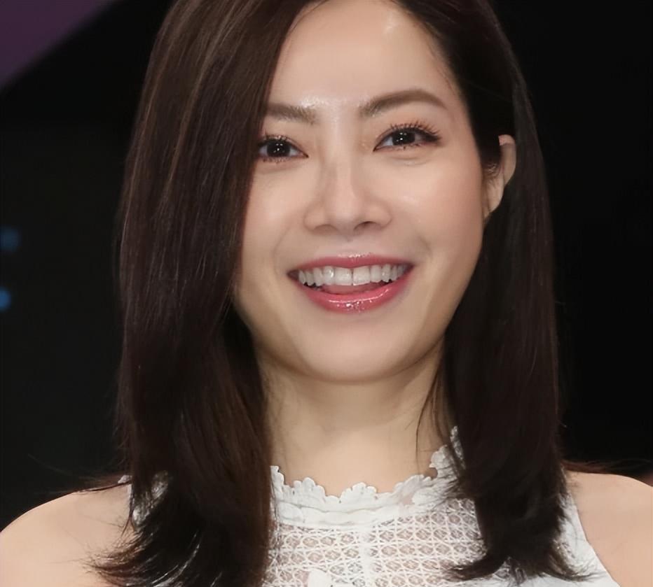 45岁徐怀钰首谈婚姻,从小和继父生活,感叹:一点都不想怀孕生子!