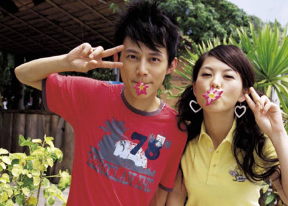 何炅突然宣布新节目上线,网上炸开了锅,谁说男女间的纯友谊存在